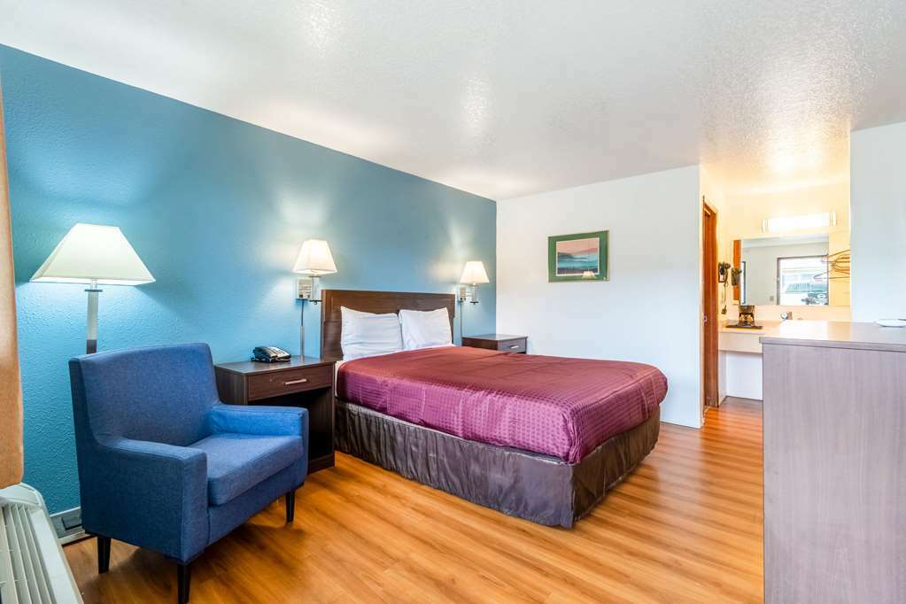 Oyo Woodland Hotel And Suites Стая снимка